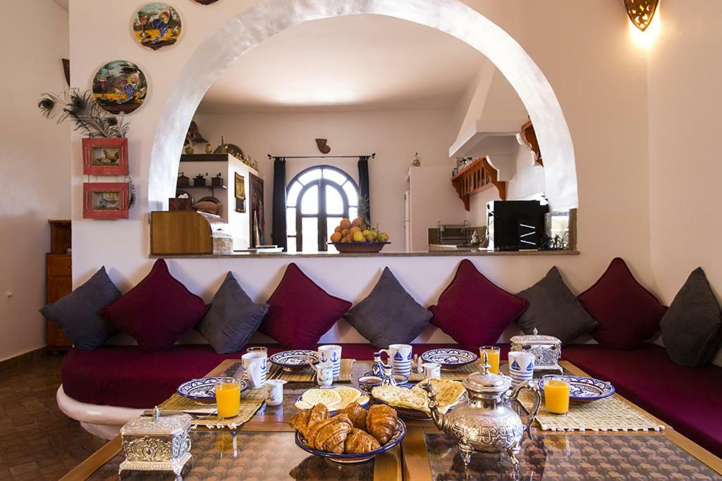 Riad Les Trois Merveilles เอสเซาอิรา ภายนอก รูปภาพ